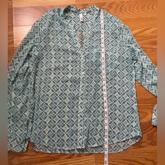 Kut Blouse size M - Picture 6 of 8
